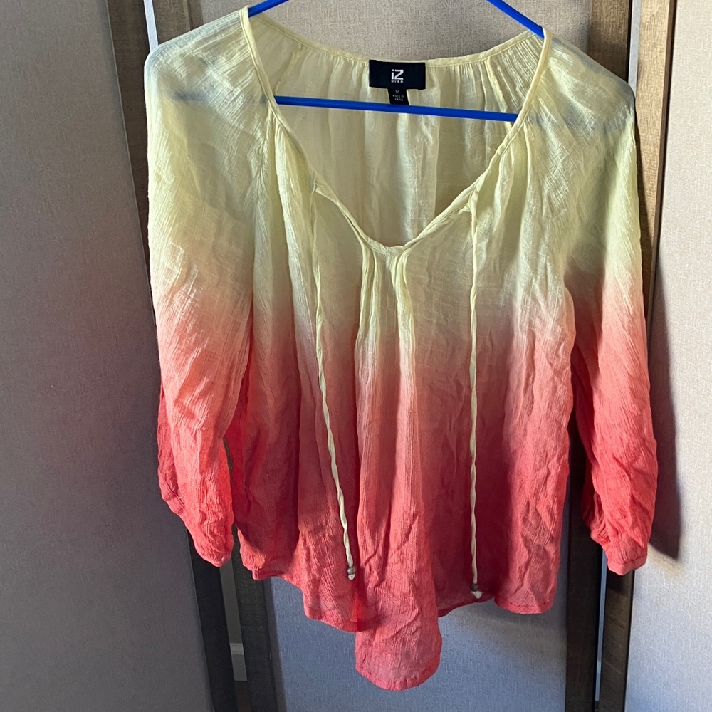 FINAL MARKDOWN Iz Byer soft looking Blouse medium